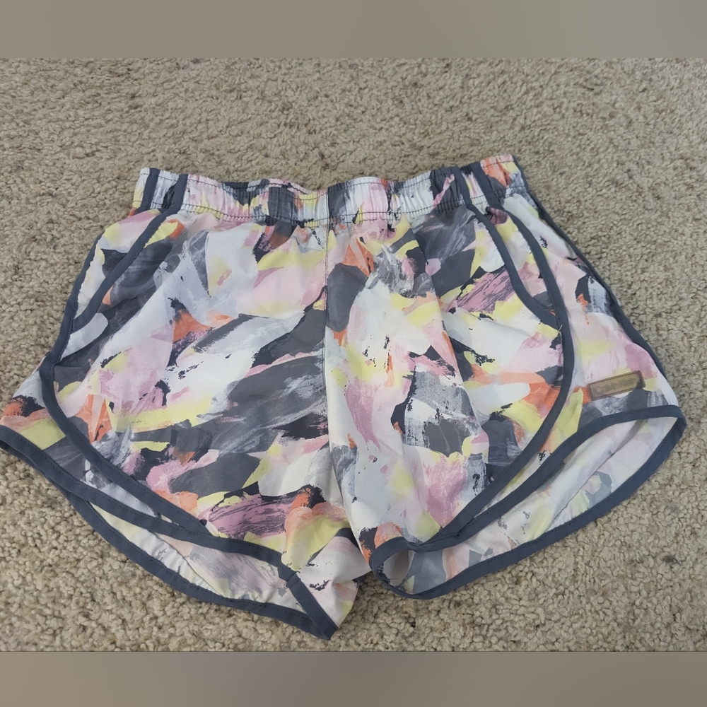 Running shorts